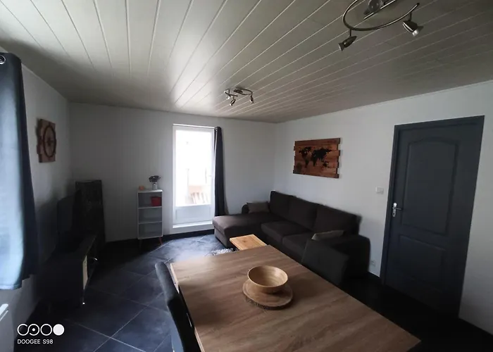 Au Coeur De L'auvergne Апартаменты