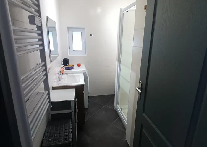 Au Coeur De L'auvergne Апартаменты